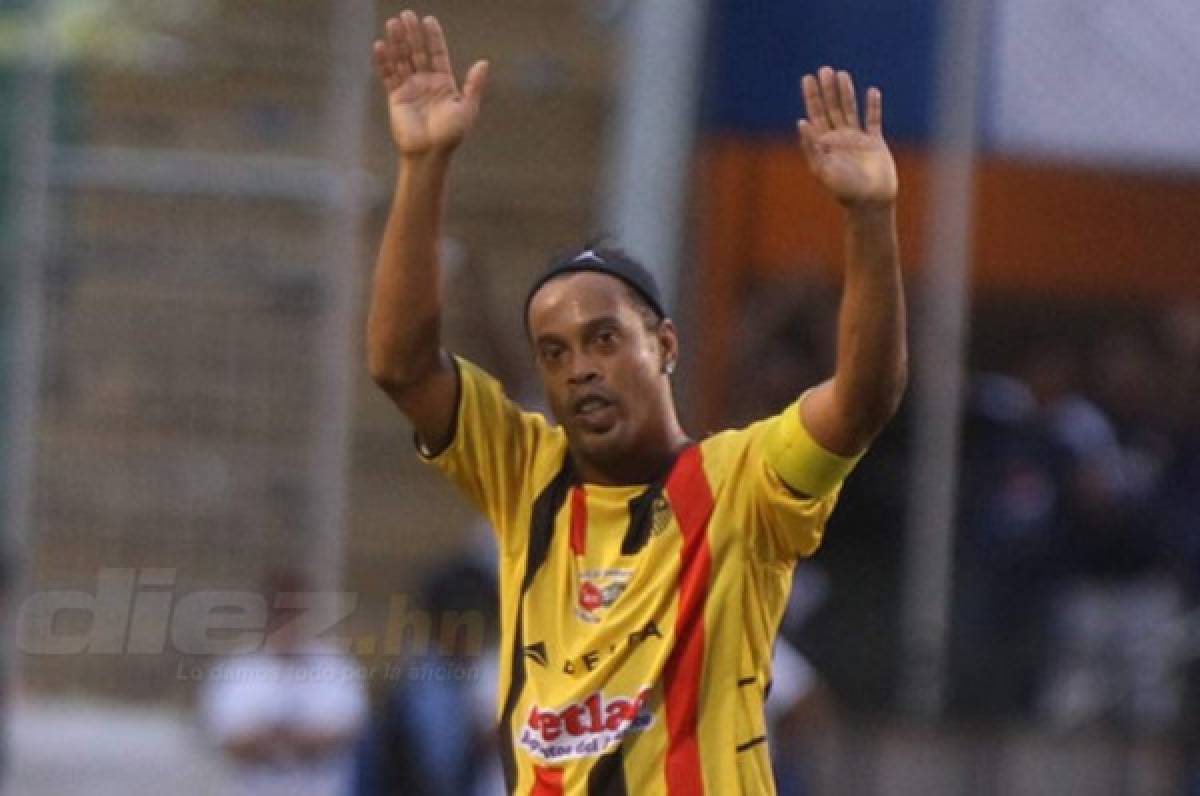 Cuelga las botas: Ronaldinho se retira del fútbol profesional