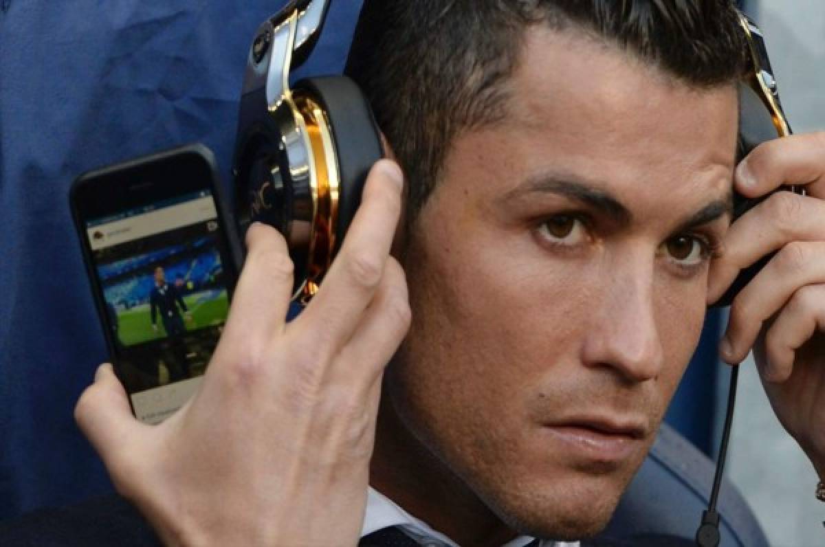 El día que Cristiano Ronaldo le compró celulares a la plantilla del Real Madrid