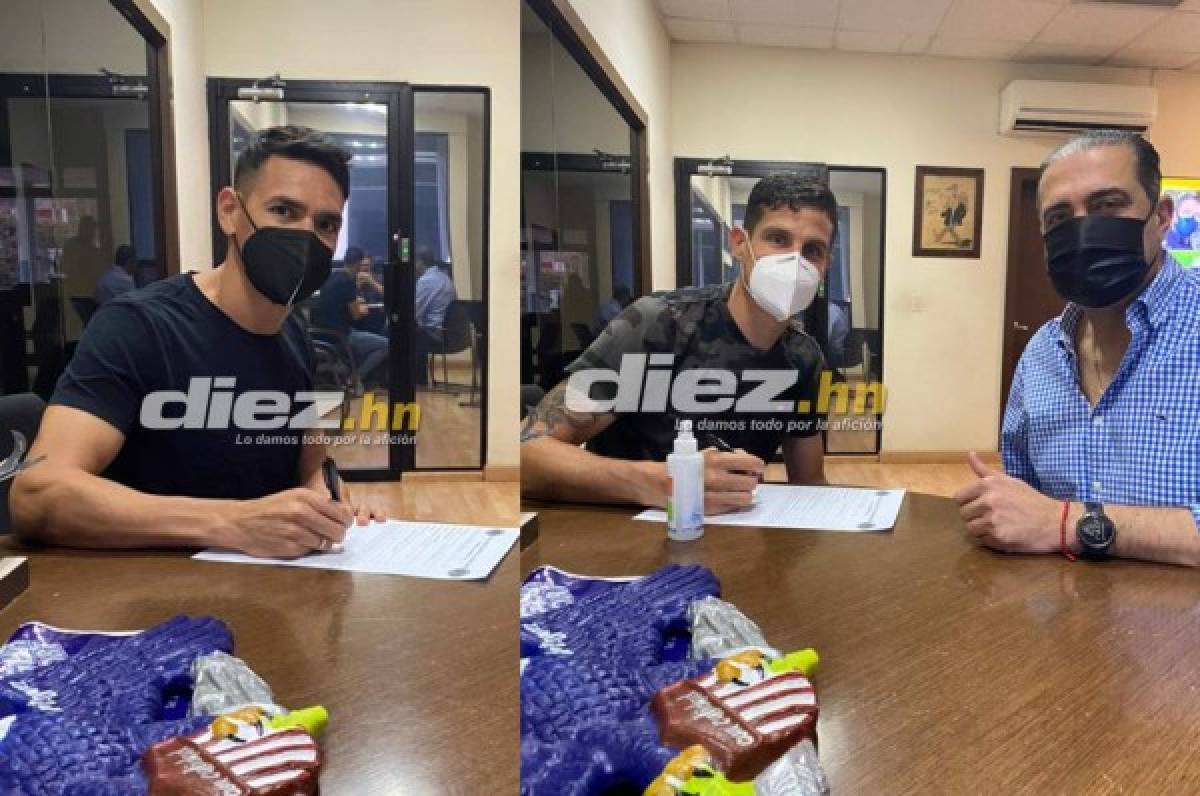 Los jugadores Jonathan Roguier y Roberto Moreira firman su renovación con el Motagua