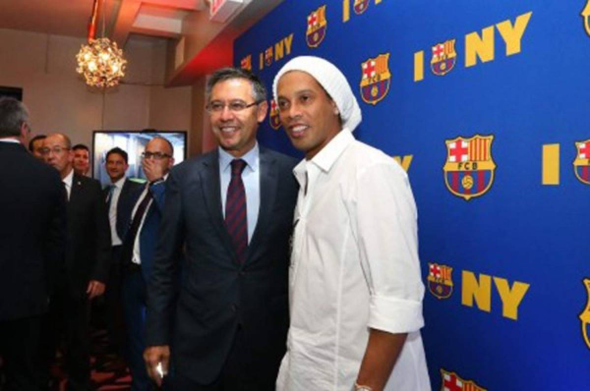 Bombazo: Ronaldinho está muy cerca de regresar al Barcelona