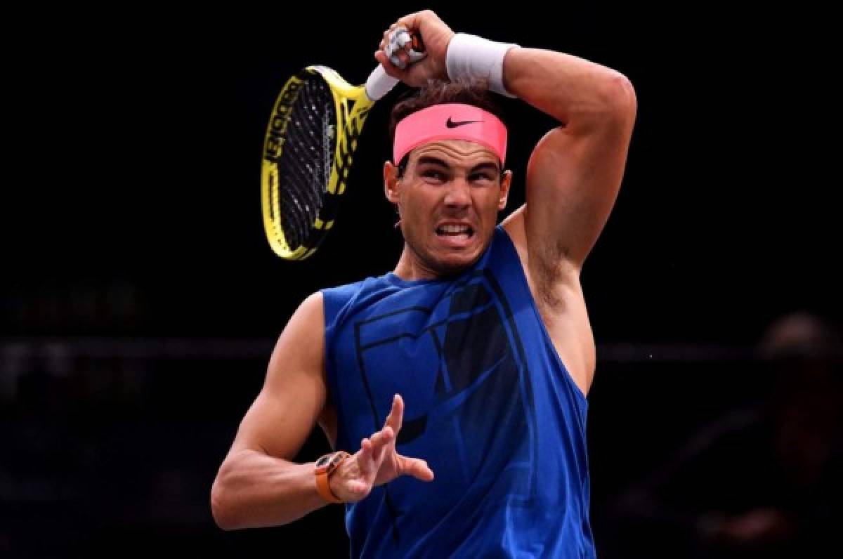 Rafael Nadal ya entrena sobre tierra batida tras la lesión en Indian Wells