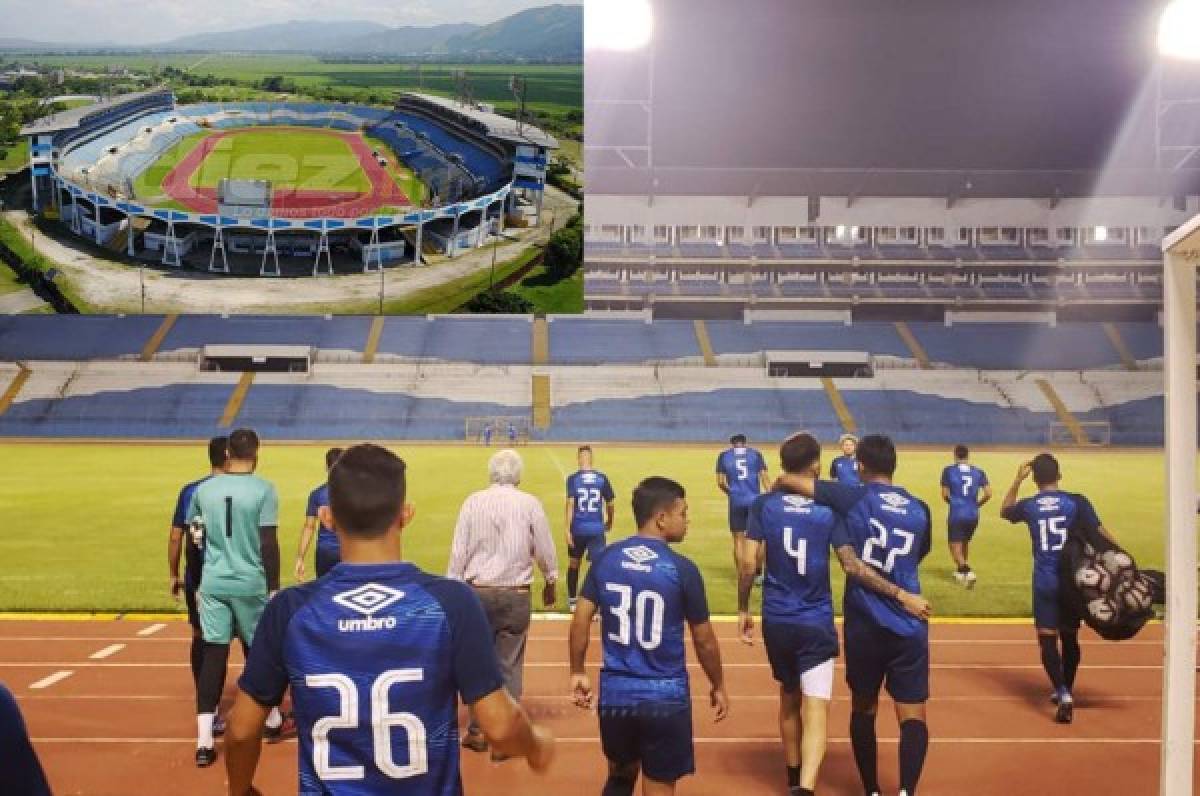 Presidente del Alianza de El Salvador alaba la cancha del estadio Olímpico
