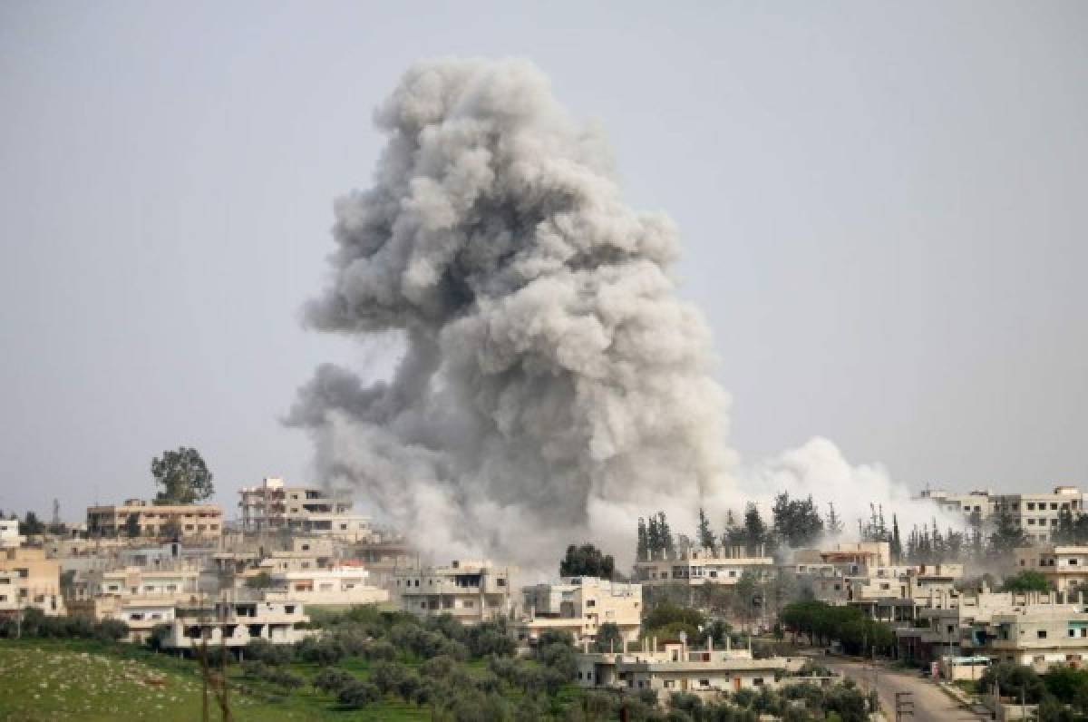 Estados Unidos mata por error a 18 rebeldes sirios