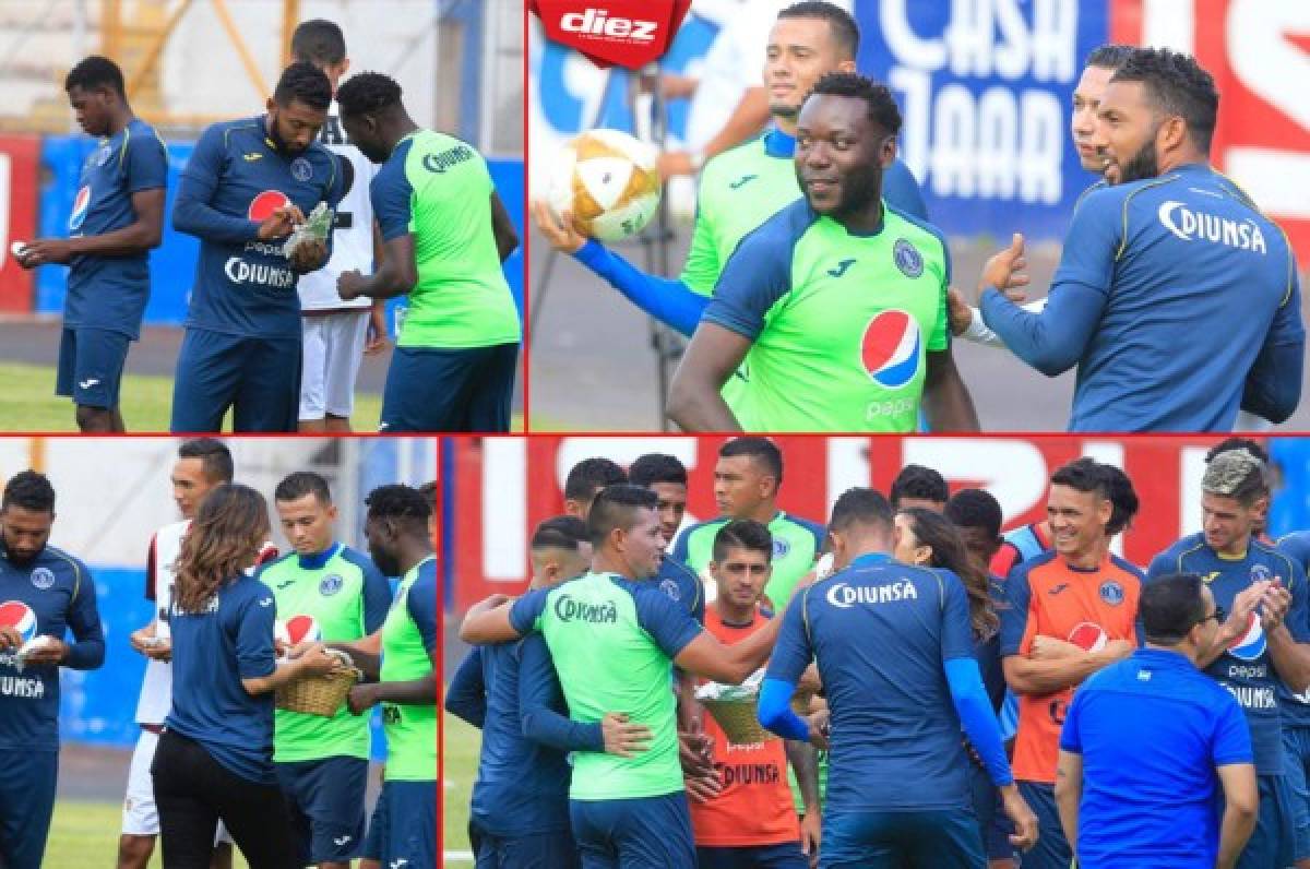 Bella presentadora olimpista sorprende a jugadores del Motagua llevándoles comida al entrenamiento