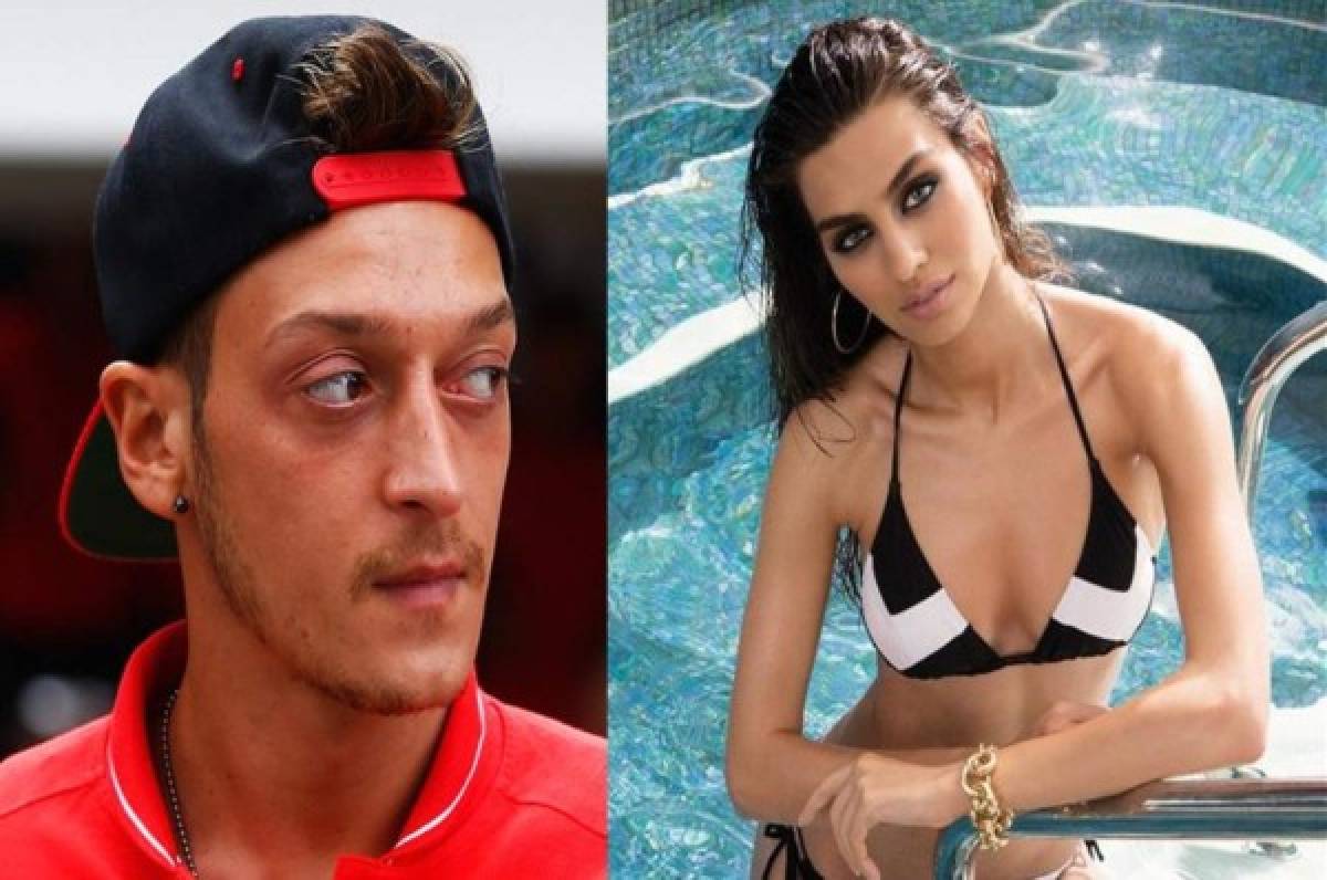 Novia de Mesut Ozil le demuestra su apoyo en Instagram