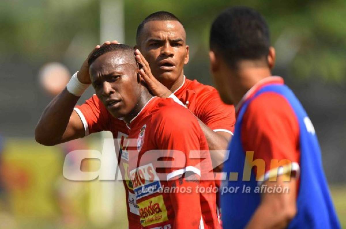 Ronny Martínez está liquidando al Social Sol en Tocoa.