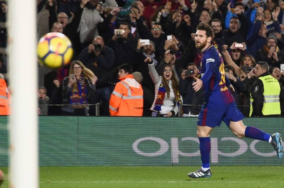 Remontada del Barça con golazo de Messi ante el Alavés para salvar el invicto