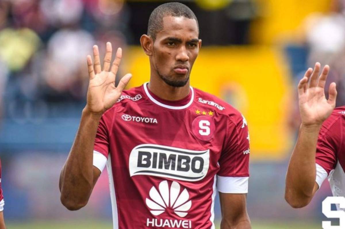 Jerry Bengtson se queda seis meses más en Saprissa de Costa Rica