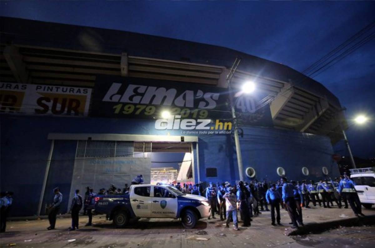 Policía Nacional explica por qué lanzó gas lacrimógeno en el estadio Nacional