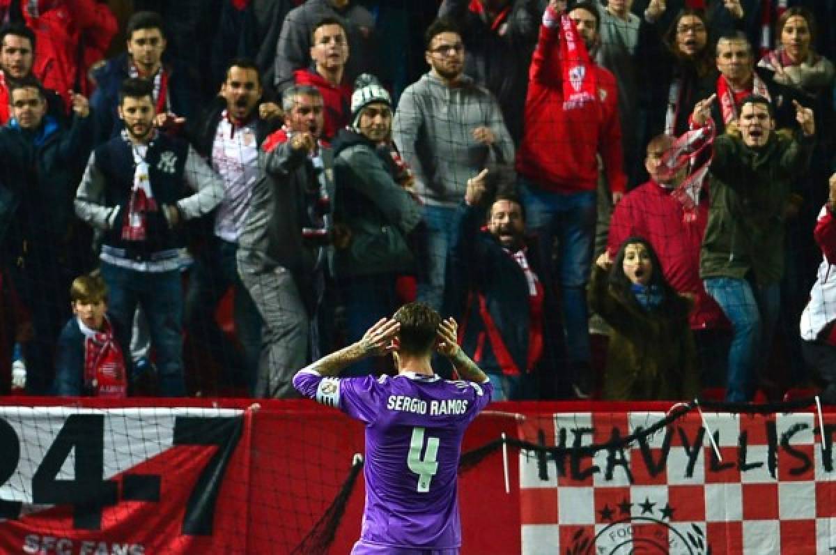 Zidane dice que Ramos 'seguro que está dolido' por bronca con afición Sevilla