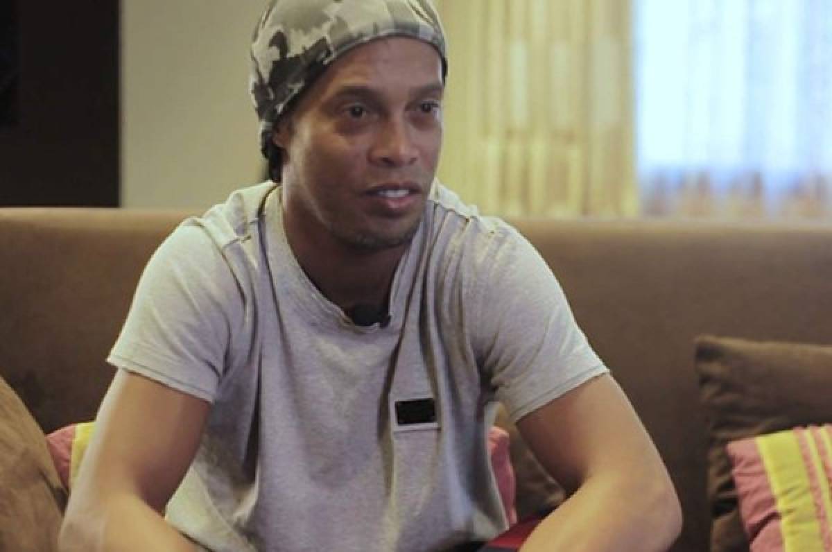 Ronaldinho: ''No me arrepiento de haberme marchado del Barcelona''