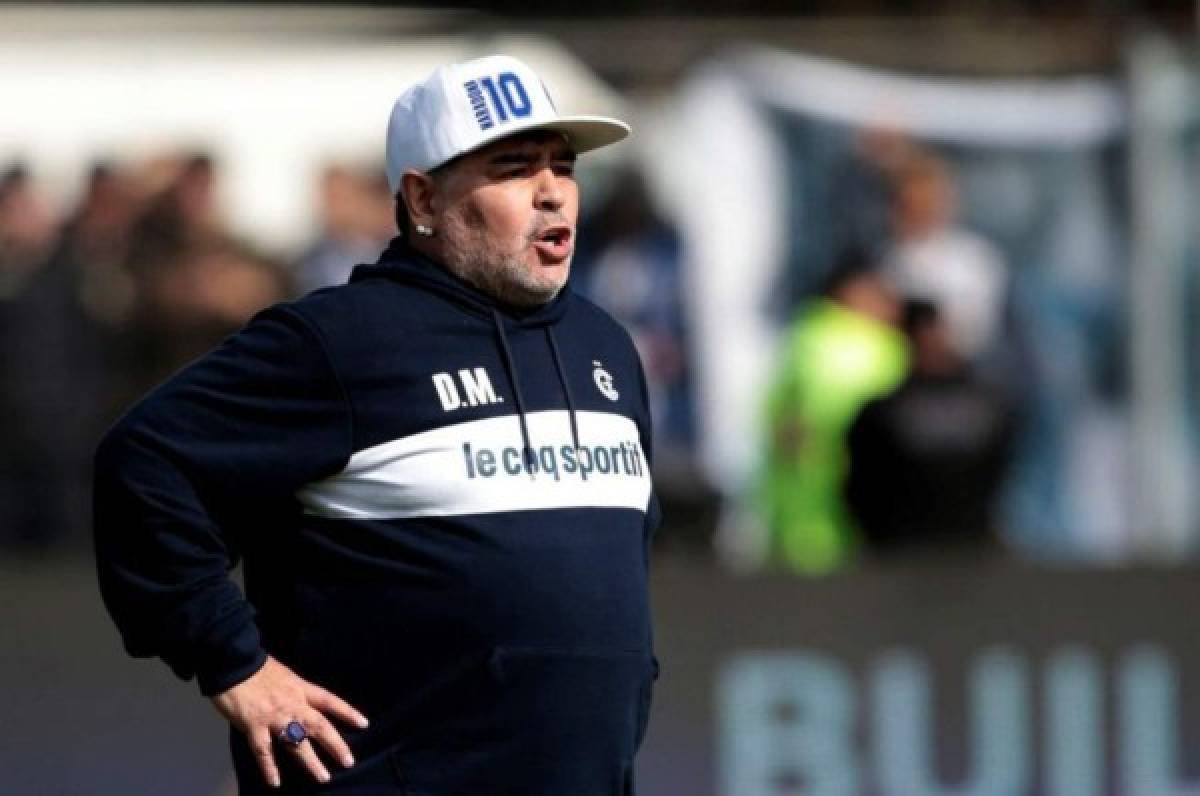 OFICIAL: Gimnasia y Esgrima La Plata anuncia la renovación de Maradona