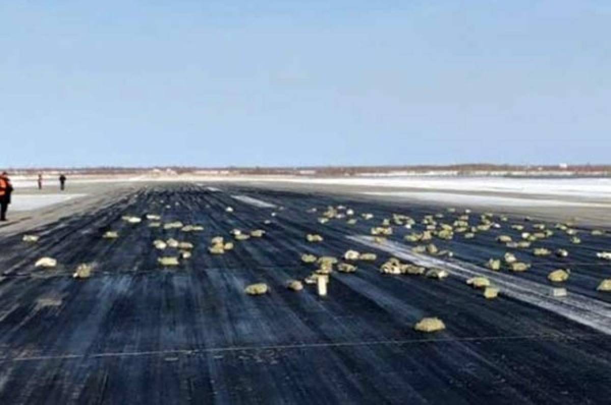 Un avión ruso pierde una carga de tres toneladas de lingotes de oro