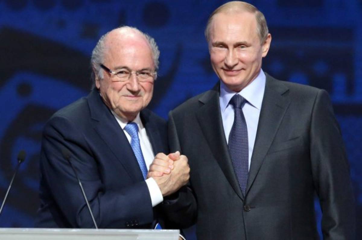 Joseph Blatter prepara un libro 'jugoso' y prevé ir al Mundial de Rusia