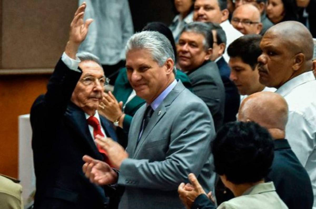 Miguel Díaz-Canel, propuesto único candidato para suceder a Raúl Castro en Cuba