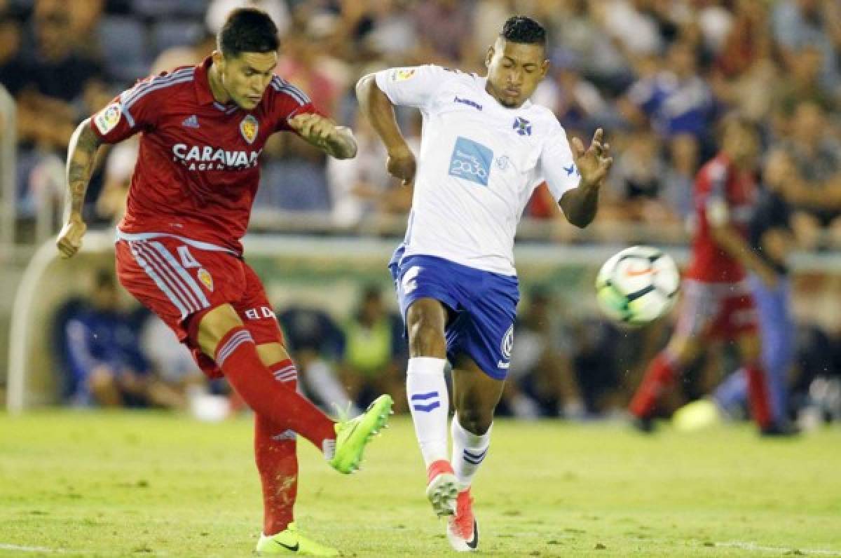 Bryan Acosta entró de cambio en la derrota del Tenerife frente al Córdoba