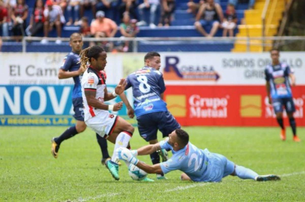 Alajuelense conquista sus primeros tres puntos con legión catracha