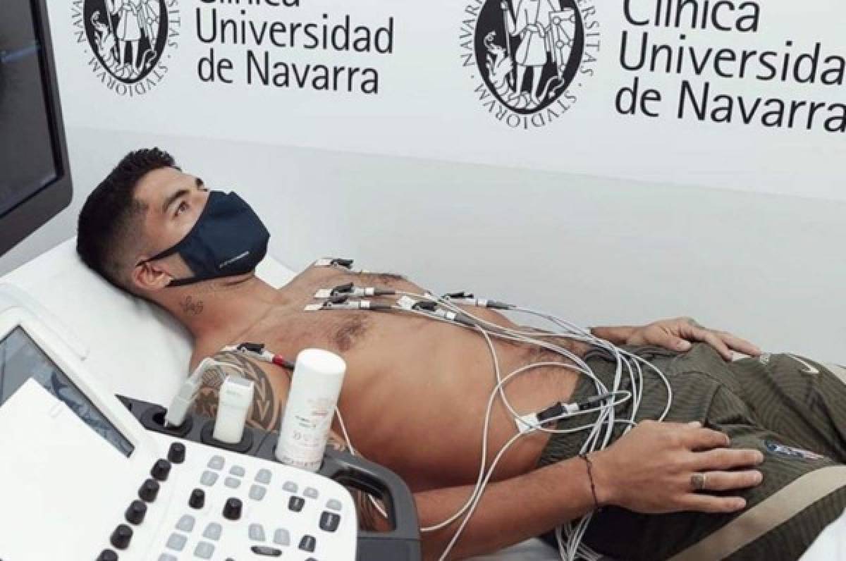 Luis Suárez ya luce los colores del Atlético de Madrid tras pasar las pruebas médicas