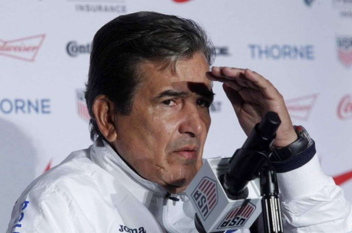 Jorge Luis Pinto avisa: 'Tengo tres balas en punta'