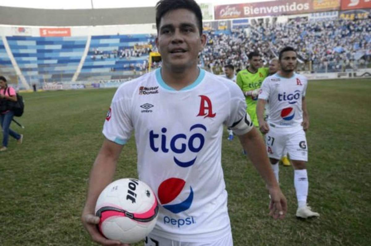 Salvadoreño Rodolfo Zelaya dejará el Alianza y jugará en el fútbol chino