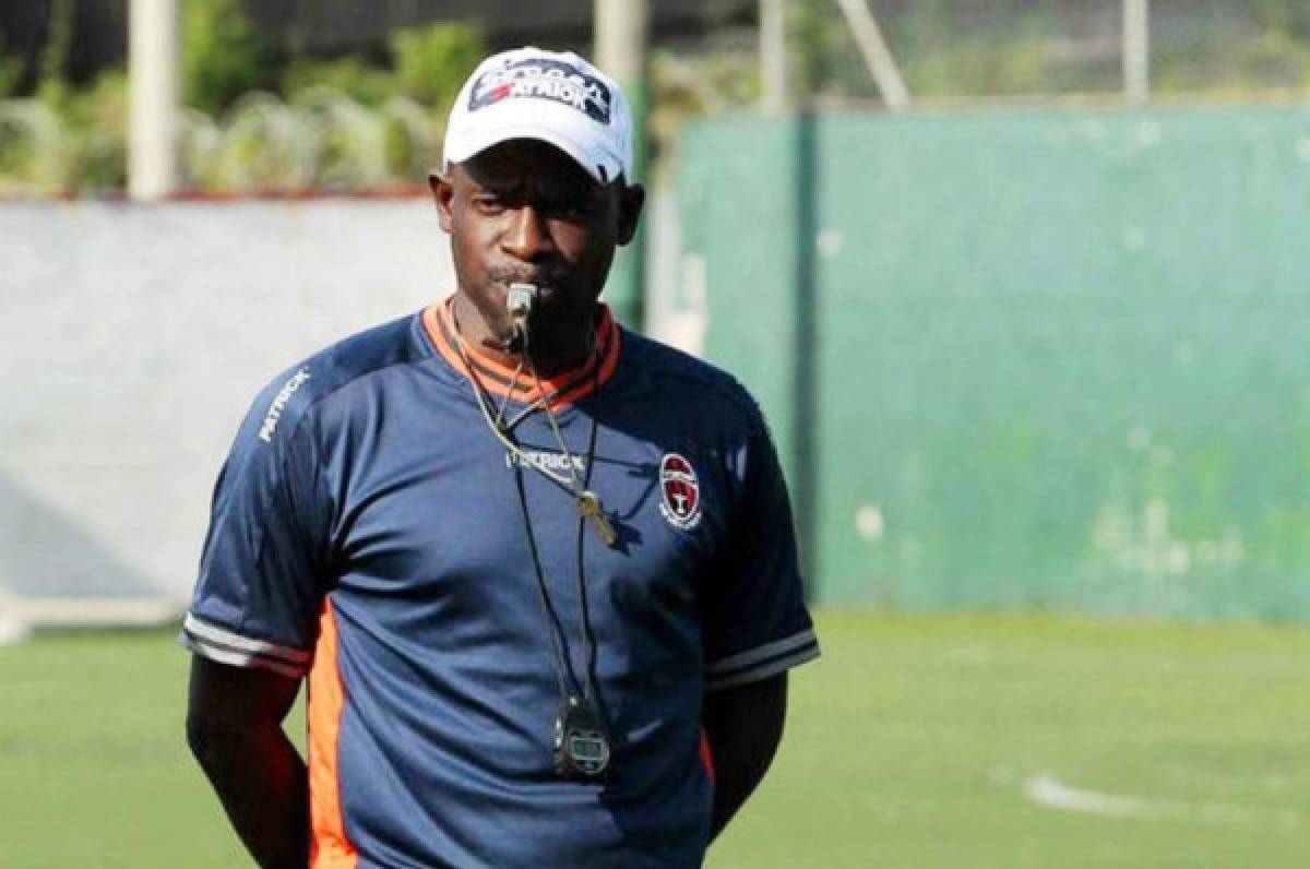 OFICIAL: El panameño Anthony Torres es el nuevo entrenador del Platense