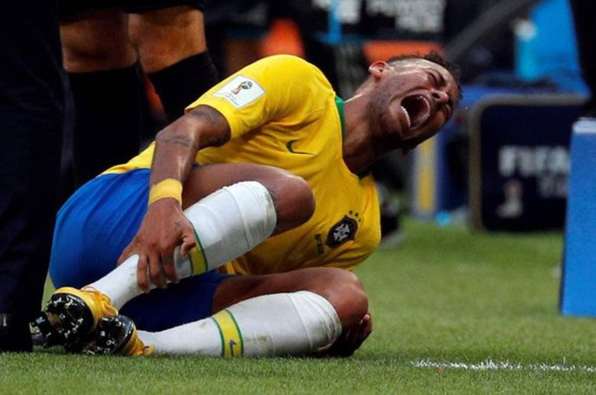 Alan Sherear: ''Neymar es patético cuando se revuelca y parece como si estuviera agonizando''