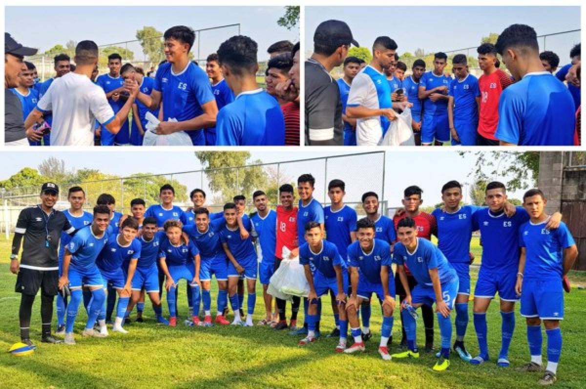 Jugador de la selección de El Salvador regala implementos a jugadores de la Sub-17﻿