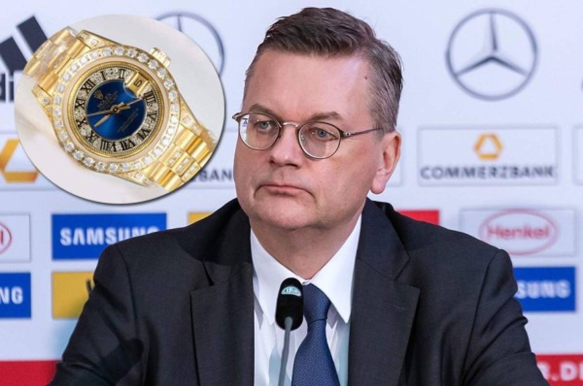 Presidente de la Federación Alemana dimite por aceptar un reloj de lujo como regalo
