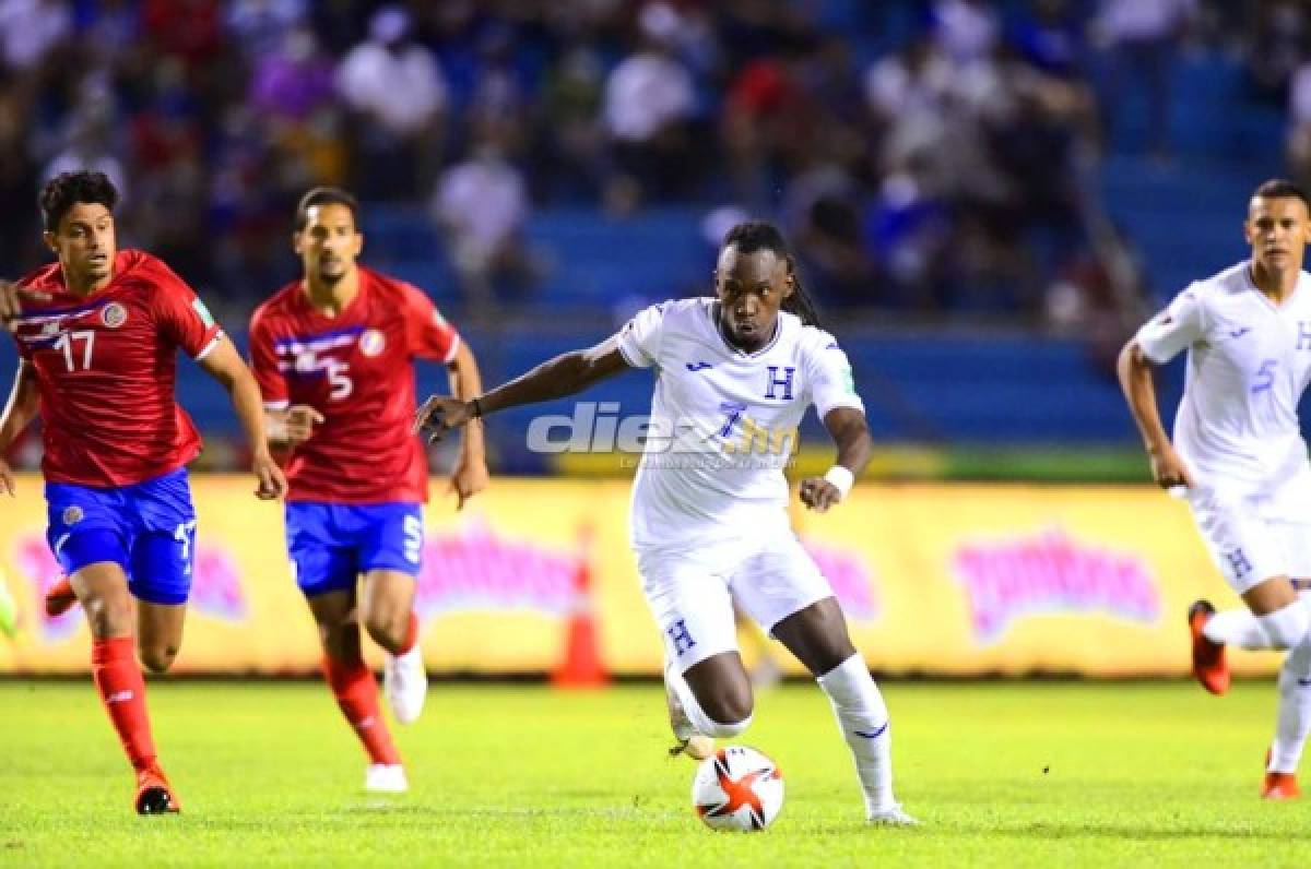 Honduras y Costa Rica están jugando en el estadio Olímpico de San Pedro Sula.