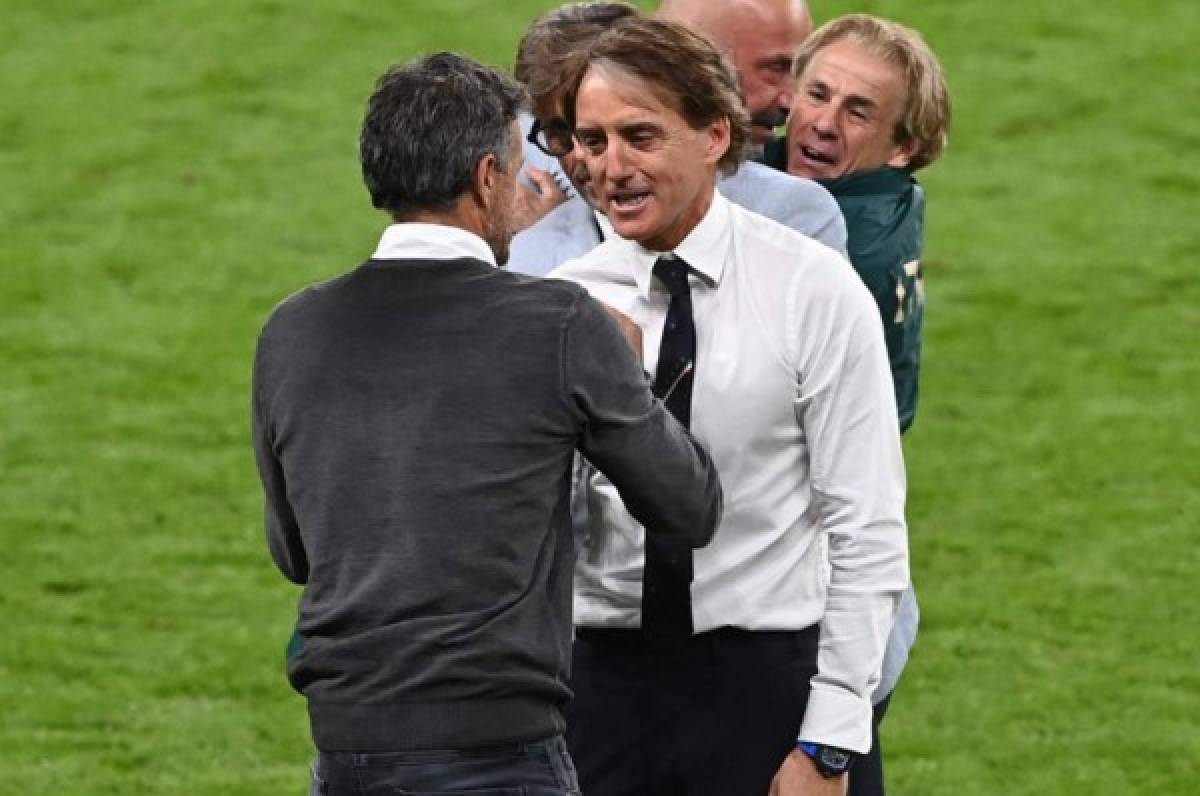 'Sabíamos que sufriríamos, son los maestros del balón', suspira Roberto Mancini