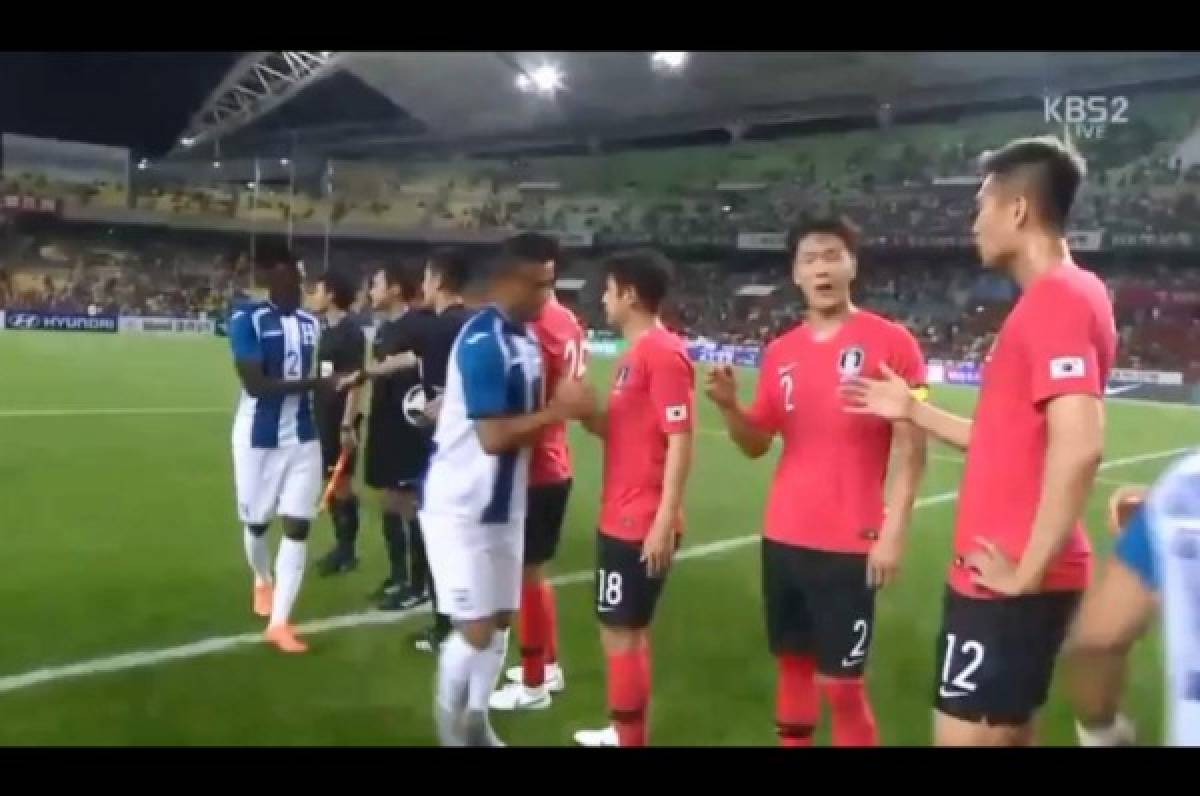El bonito gesto de Honduras con los seleccionados surcoreanos