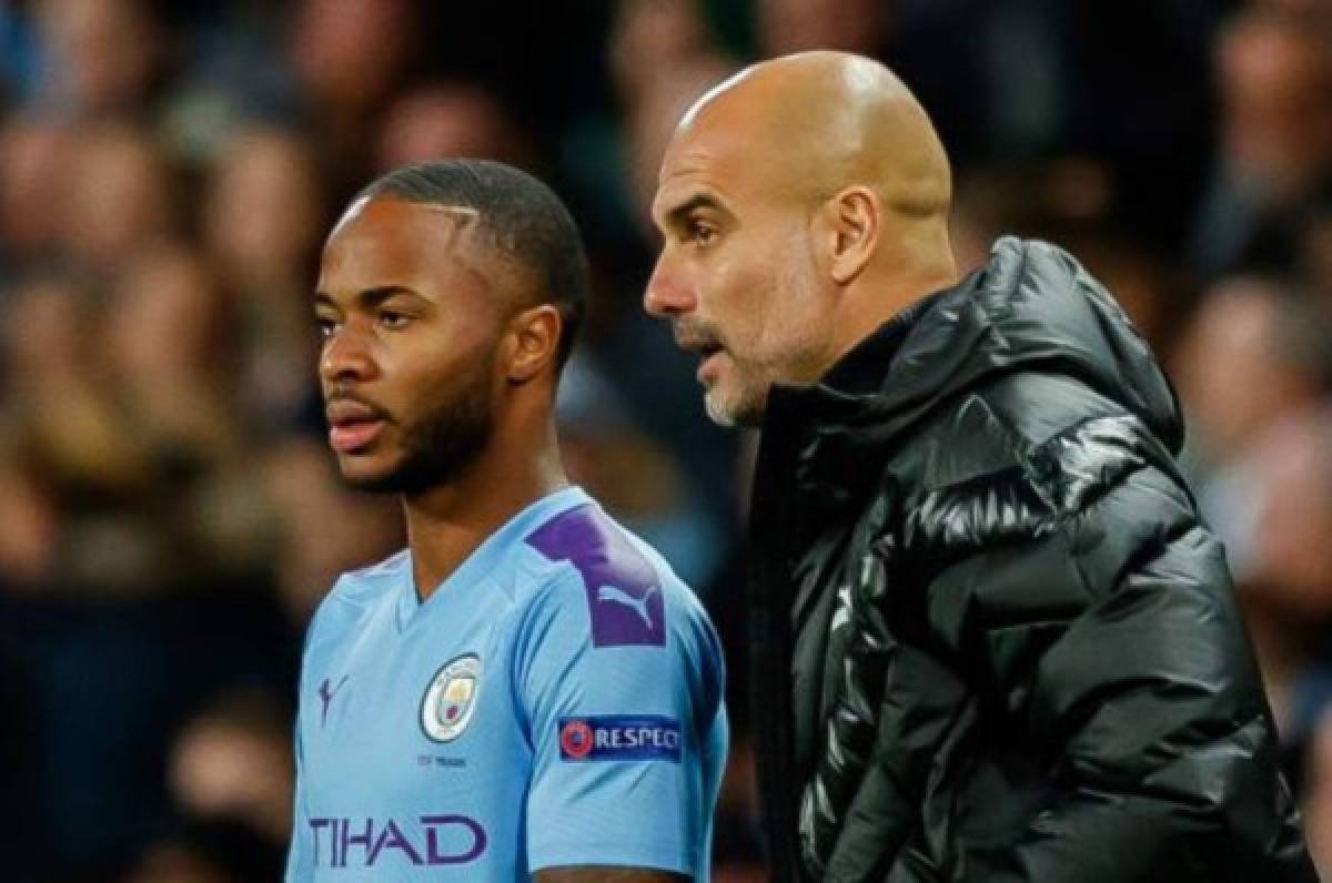 Pep Guardiola y Sterling seguirán en el Manchester City aunque no juegue la Champions League