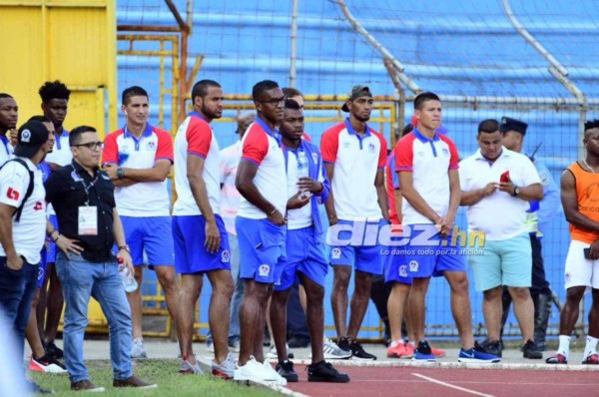 Los jugadores del Olimpia ya están instalados en el Estadio Olímpico de San Pedro Sula. FOTO: Yoseph Amaya.