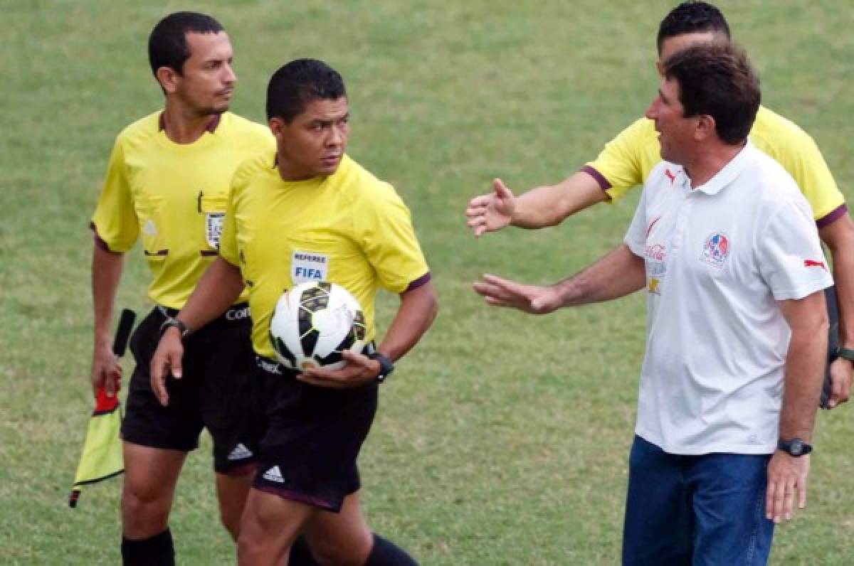 El polémico Armando Castro pitará el clásico Real España vs Olimpia