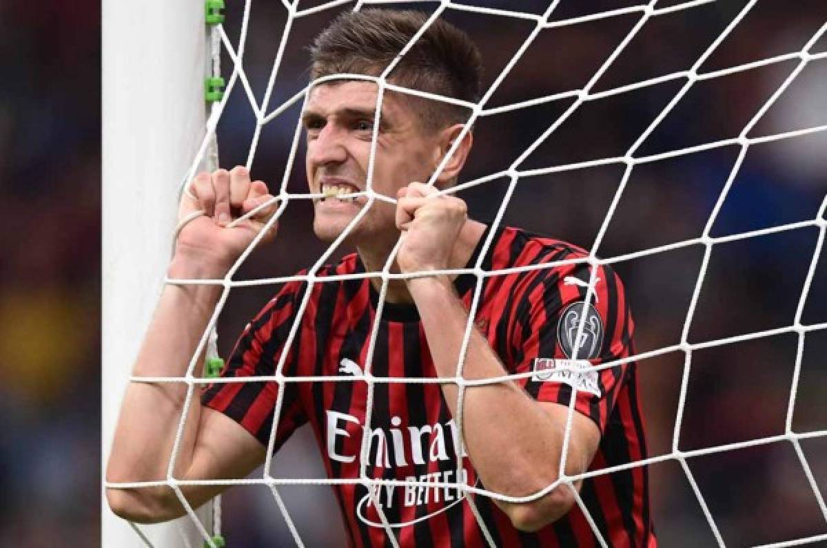 ¡En crisis! El AC Milan se acerca a la zona del descenso con su derrota ante Fiorentina