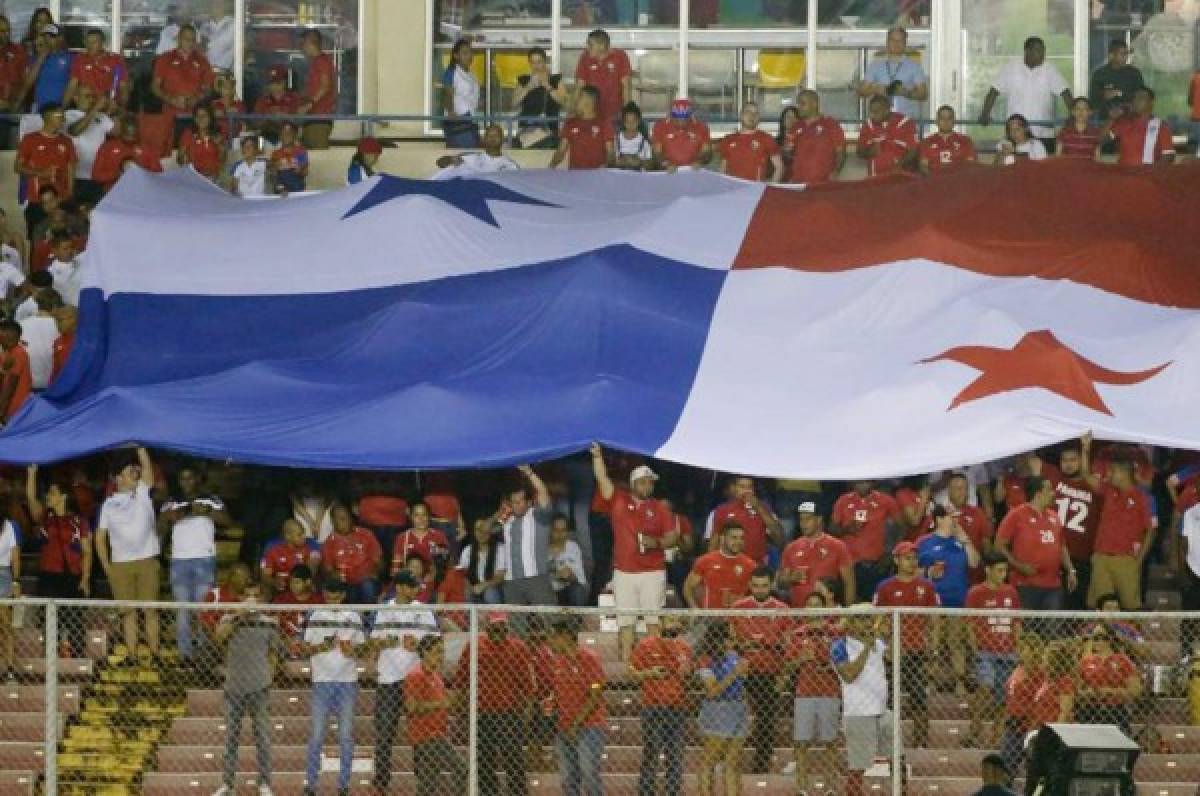 FIFA castiga a la Federación de Panamá por gritos homofóbicos y jugará a puerta cerrada contra El Salvador