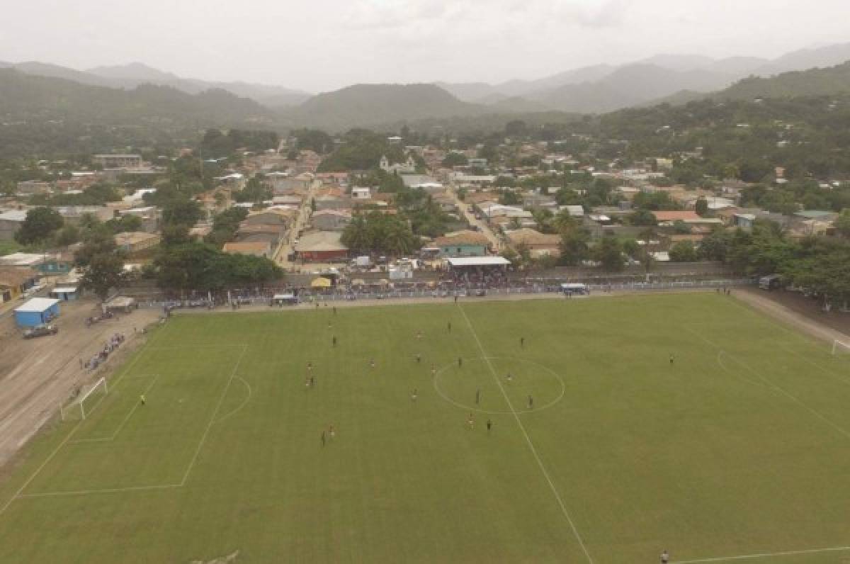 ¡Belleza! Así es el nuevo estadio de Teupasenti en El Paraíso