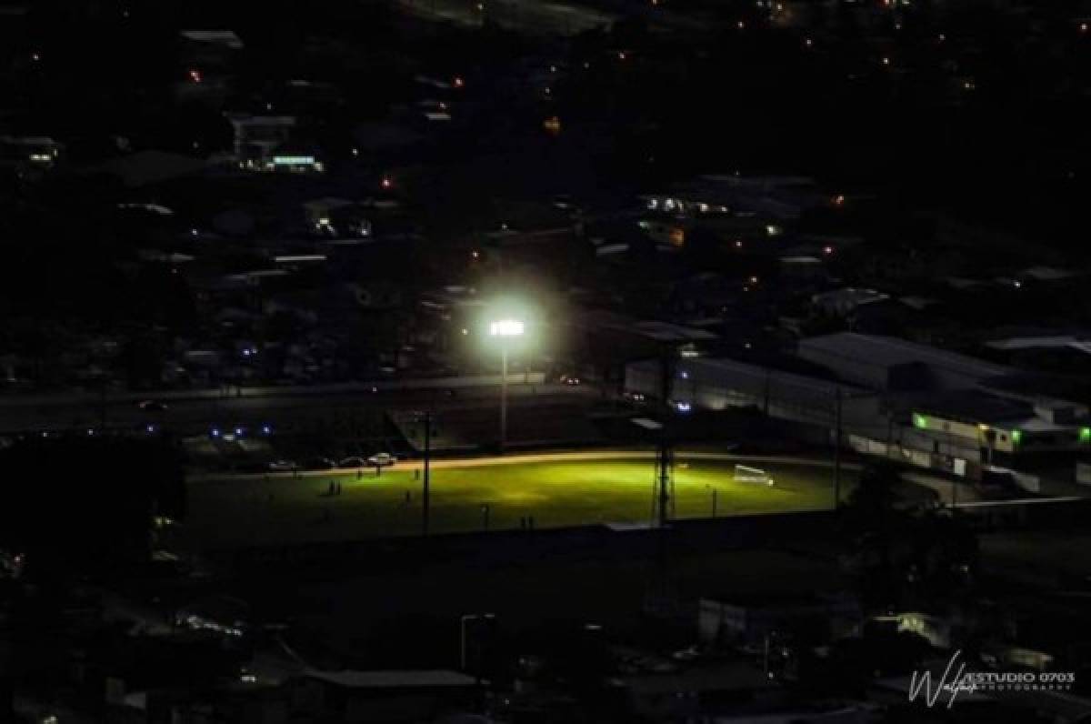 El estadio Marcelo Tinoco de Danlí ya cuenta con luz para juegos de noche