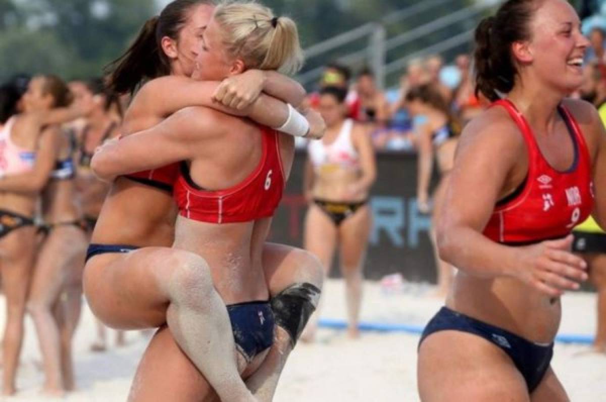 ¡Les negaron la petición! La polémica que se formó por los bikinis de las jugadoras de voleibol de playa de Noruega  
