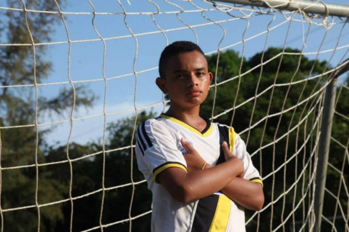 German Espinal, el isleño de 13 años que se inspira en Maynor Figueroa