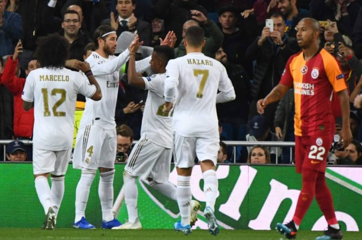 El capitán Sergio Ramos marcó el tercero del Real Madrid desde el manchón penal. Fotos AFP