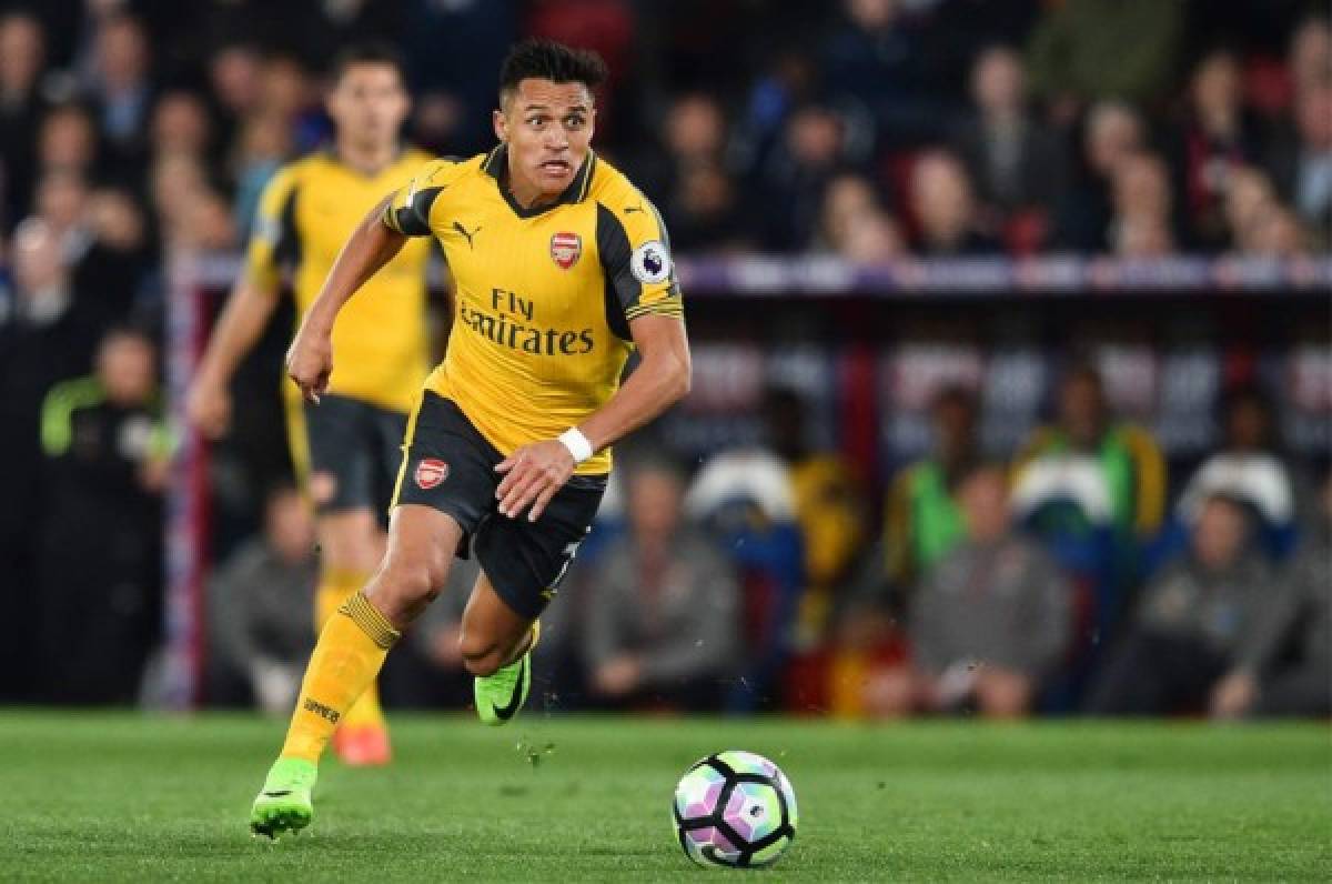 PSG le quiere robar a Alexis Sánchez al Arsenal, según 'L'Équipe'