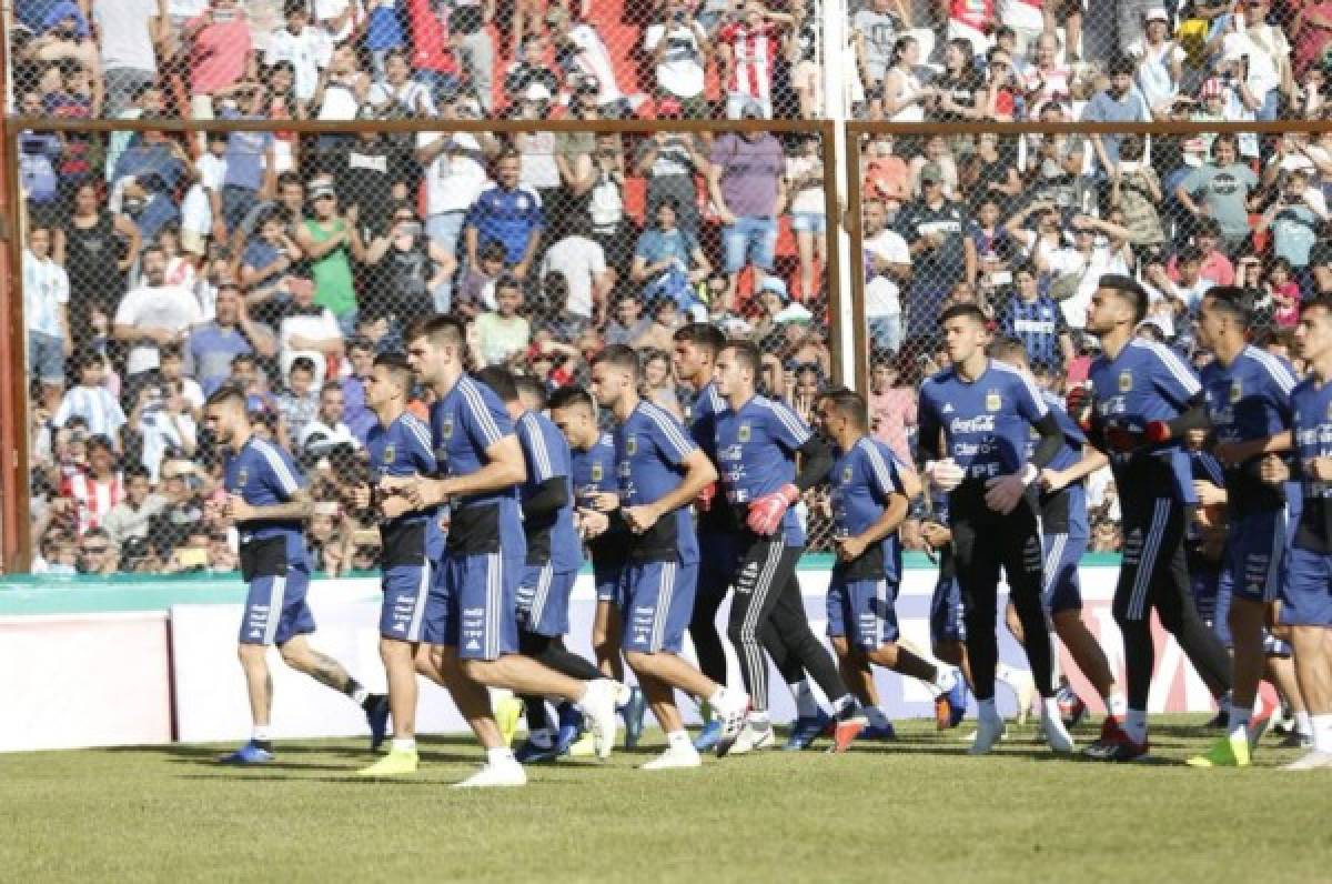 Argentina realiza entrenamiento a puerta abierta previo al duelo ante México