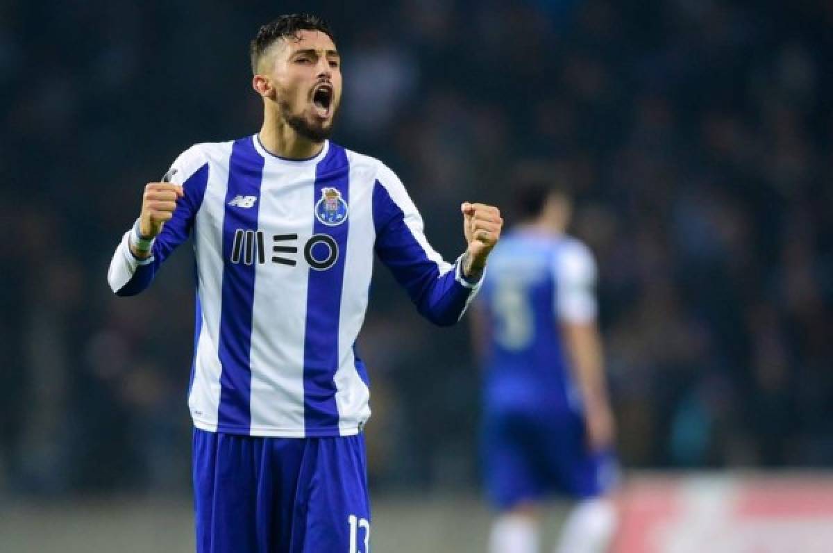 Fichajes: El lateral brasileño Alex Telles se acerca al Barcelona