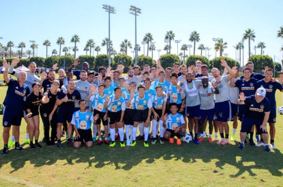 Futbolistas tailandeses atrapados en cueva entrenaron con Ibrahimovic