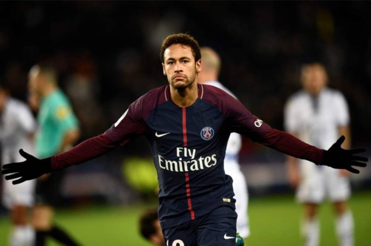 Neymar aspira a ser el primero en marcar en los seis partidos de la fase de grupos