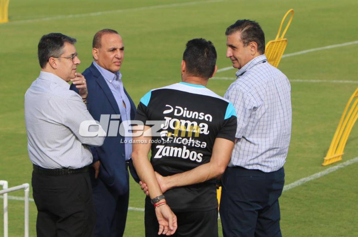 Rafael Villeda, Javier Atala y Jorge Salomón visitaron este jueves a la Selección de Honduras.