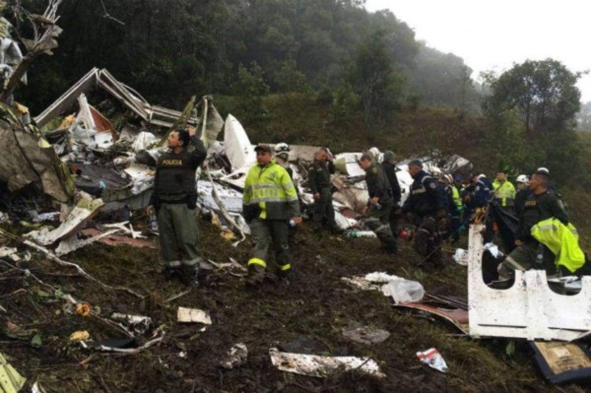 Terribles fotos del avión que se estrella con el club Chapecoense