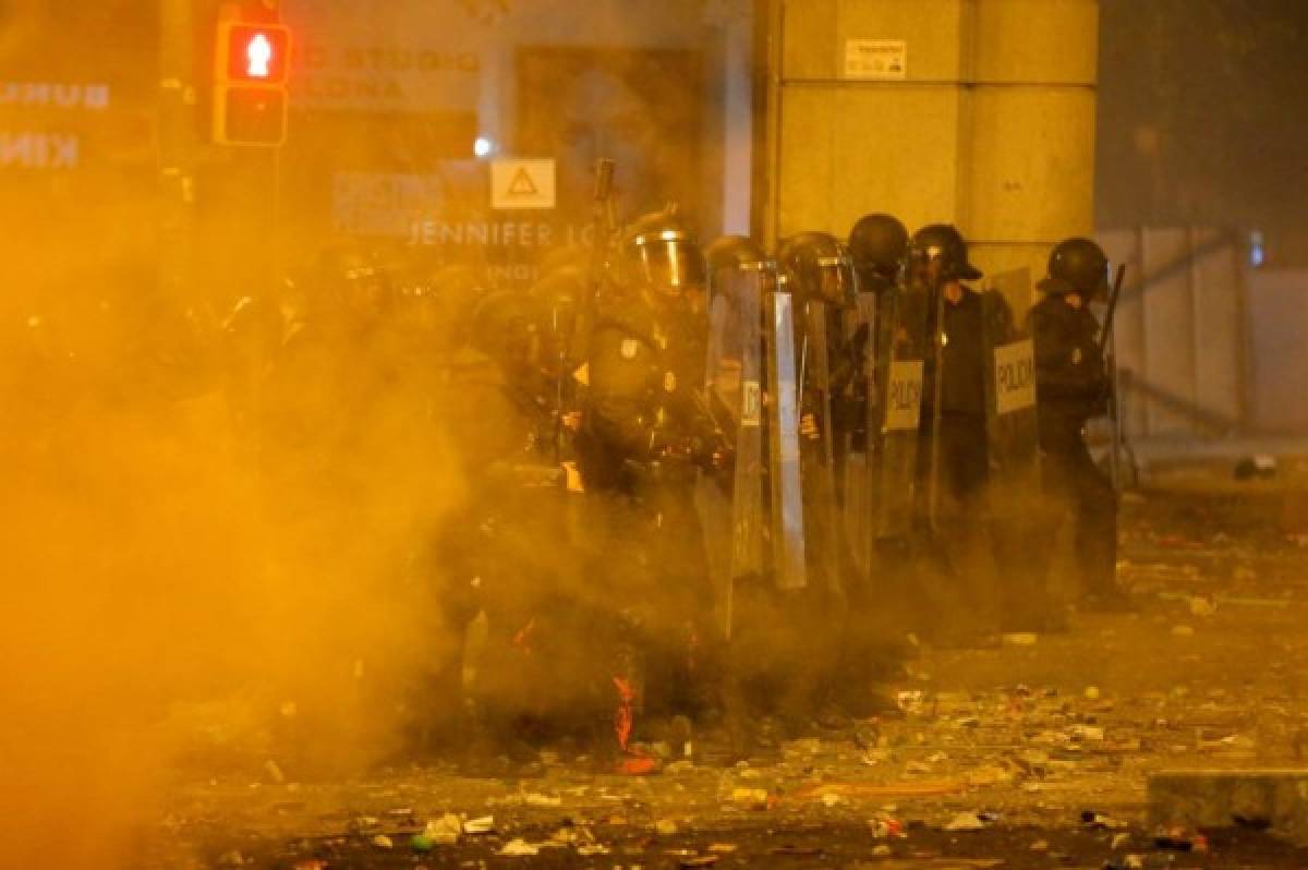 La noche violenta que hubo en Barcelona: Más de 180 heridos por protestas independentistas