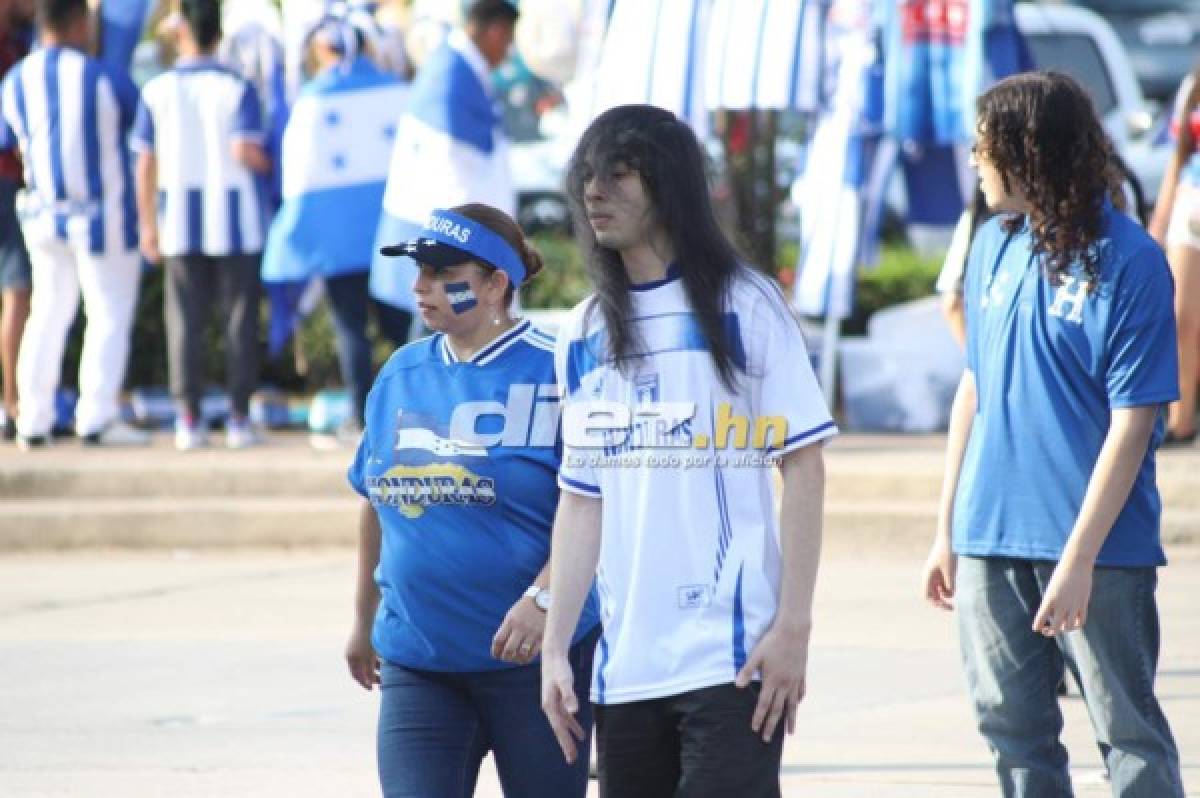 ¡La belleza catracha está presente! El ambientazo que se vive en Houston por el Honduras vs. Qatar